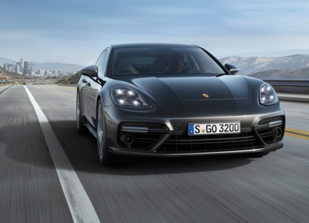 El nuevo Porsche Panamera es, oficialmente, el sedán más rápido de Nürburgring
