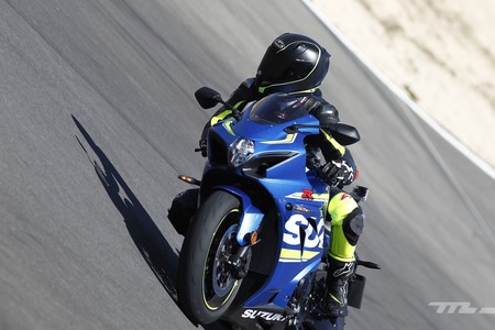 Suzuki Gsx R1000 2017 Accion 011