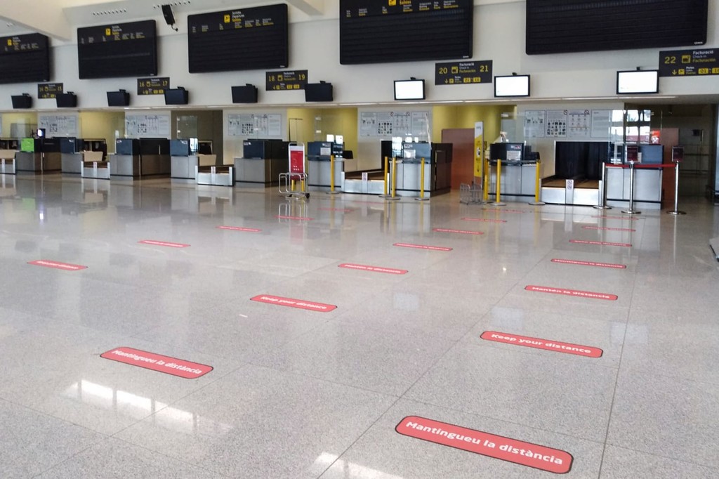 Control de temperaturas y localización: estas son las medidas de seguridad que deberán pasar los viajeros en los aeropuertos Control de temperaturas y localización: estas son las medidas de seguridad que deberán pasar los viajeros en los aeropuertos