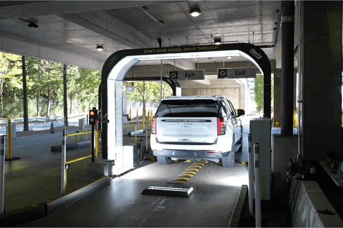 A inteligência artificial fez uma varredura no carro e detectou o arranhão / Imagem: UVEye