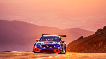 Acuras Pikes Peak