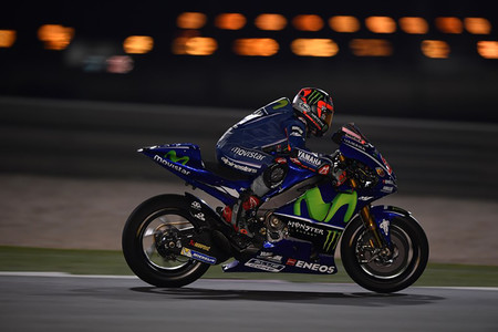 Las Yamaha mandan en el segundo día en Catar con Maverick Viñales a la cabeza