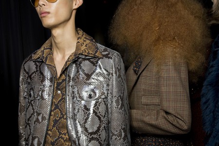 Clonados y pillados: la piel de serpiente de Michael Kors es el nuevo básico en una chaqueta lowcost de Zara