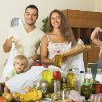 Las bolsas de plástico son un peligro para los niños, además de para el medioambiente