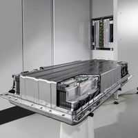 Francia y Alemania se alían para que nuestros futuros coches eléctricos tengan "baterías europeas y no chinas"