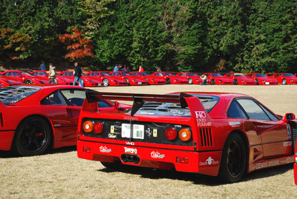 Concentración del Ferrari F40 en Japón