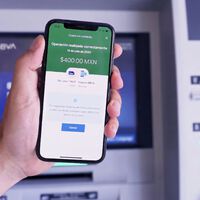Sacar dinero del cajero con tarjeta sale más caro en BBVA: así puedes evitar el cobro 