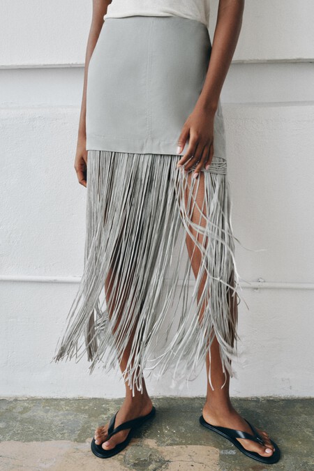 Falda Midi Estilo 20 Fluida Vuelo Zara Tendencia Bonita Otono 2026