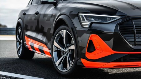 Audi E-Tron S ancho carrocería