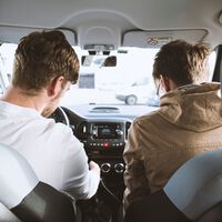 Las distracciones son la principal causa de muerte en carretera. La solución podría ser llevarse bien con tus padres, según un estudio