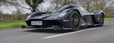 Ni sonido artificial ni cambios de marchas de mentira: Aston Martin quiere que sus coches eléctricos vibren para que transmitan las mismas sensaciones que un V12