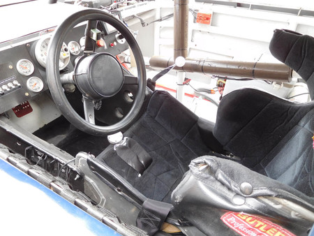 ¡Menuda ganga! Este coche de NASCAR de 700 CV sale a subasta por poco más de 30.000 euros