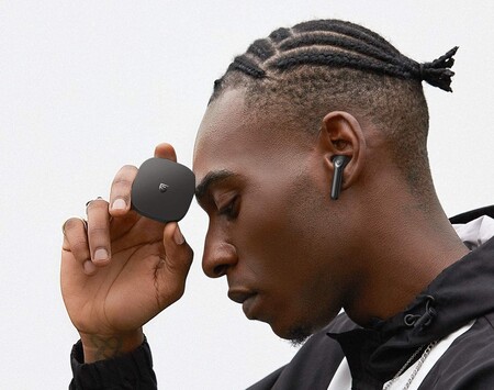Si eres de los que estudia con música ficha estos auriculares inalámbricos con cancelación de ruido por menos de 35 euros son perfectos para ti