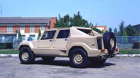 Lamborghini LM 001