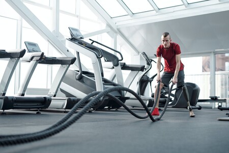 Ofertas en equipamiento deportivo en Amazon: bicicletas de spinning, cintas de correr o sacos de boxeo rebajados