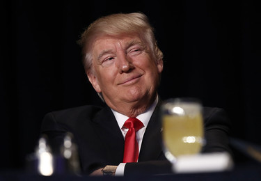 Donald Trump y otros 7 famosos cuyo estilo capilar fomenta el running 