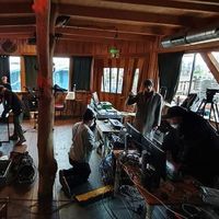 Tu propia discoteca de Berlín en casa: los DJs de medio mundo te quieren sacar de fiesta confinado