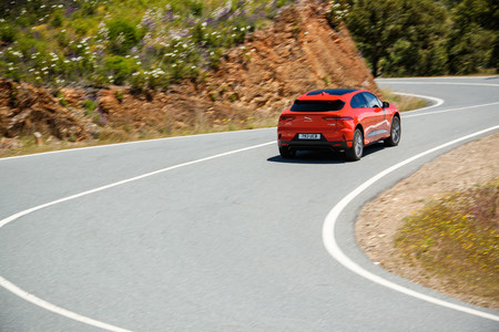 Jaguar I-PACE First Edition trasera