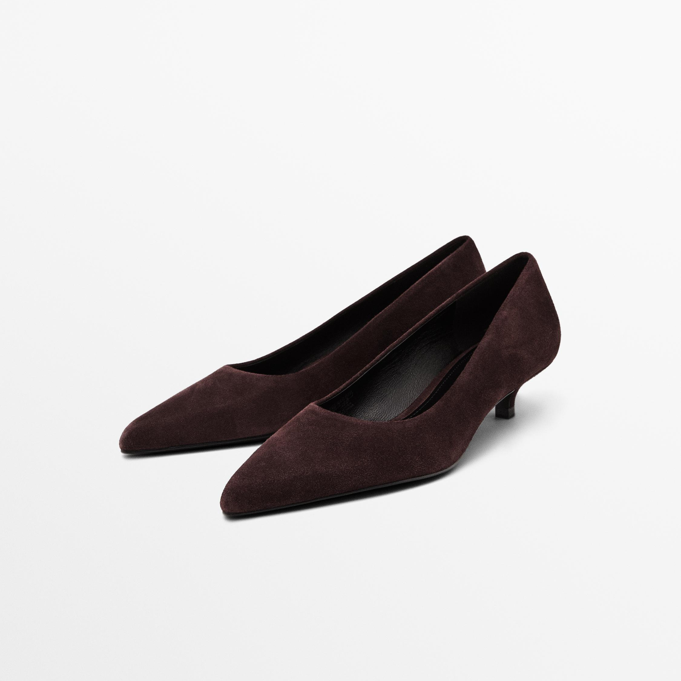 Zapato tacón ante Massimo Dutti
