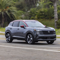 Nissan necesita abaratar sus autos para salvarse de la crisis y ya tiene un plan para lograrlo sin que sus clientes se den cuenta 