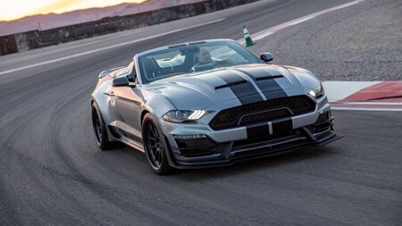 Shelby Super Snake Speedster, un Mustang con más de 800 hp y menos de 100 unidades por los 98 años de Carroll Shelby