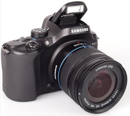 Samsung podría presentar la NX30, su nueva CSC, durante el próximo CES