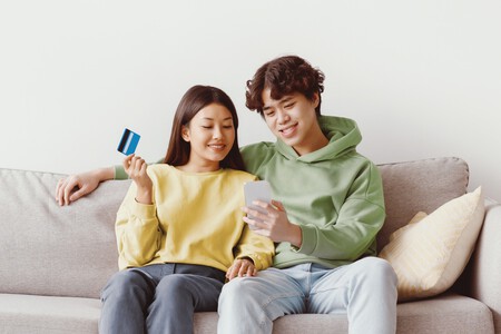 Shutterstock 2739207907