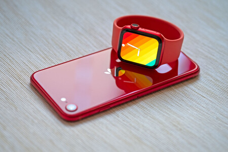 Cómo hacer que el iPhone te avise cuando el Apple Watch está cargado por completo