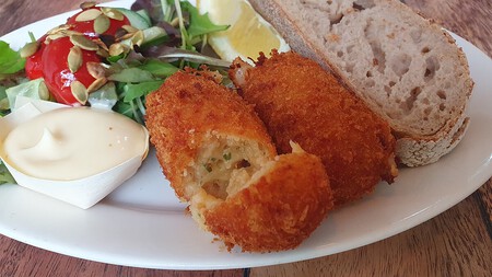 Cómo hacer croquetas con puré de papa, jamón y espinacas: una receta fácil y deliciosa con 5 ingredientes