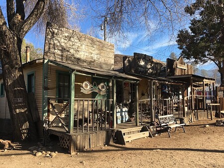 Pueblo Fantasma de Silver City: un destartalado pueblo fantasma compuesto por antiguos edificios de la era minera
