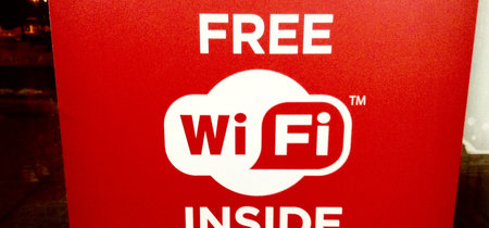 Qué aceptas al conectarte a las wifis gratuitas y qué datos pueden almacenar según la ley 