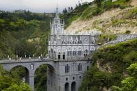 Santuario de las Lajas, entre Colombia y Ecuador