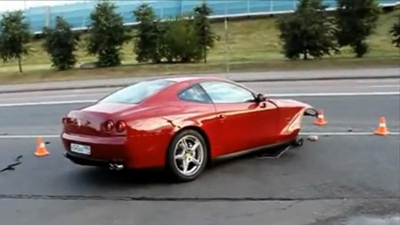 Dolorpasión™: Ferrari 306 Scaglietti (o un 612 partido en dos)