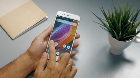 Algunos Xiaomi Mi A1 siguen fallando tras actualizar a Android 8.0 Oreo: problemas con la batería y el lector de huellas