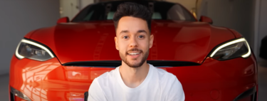 El youtuber TheGrefg prometió comprarse un Tesla Roadster, pero por culpa de Elon Musk se ha tenido que conformar con otro