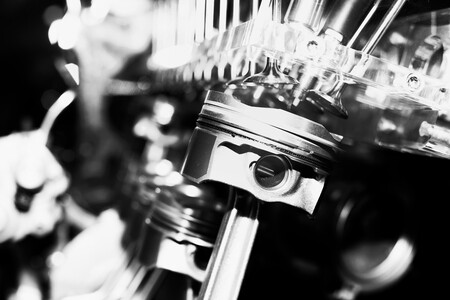 Pistones en un motor de combustión interna