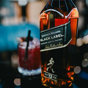 Johnnie Walker se superó a sí mismo el día que reinventó su icónico Black Label que arrasa en ventas