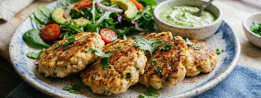 Tortitas de pollo con coliflor: receta saludable en 20 minutos para una comida nutritiva y económica
