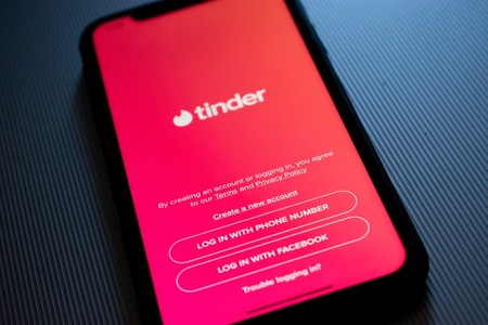 Tinder añadirá la opción de citas virtuales por videollamada antes del verano