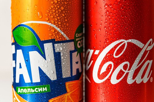EE.UU. cada vez vende menos Coca-Cola por problemas económicos y la solución nos es muy familiar: vender las mismas latas que en México