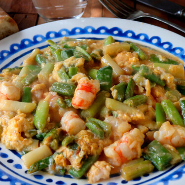 La receta de Directo al Paladar que resuelve en un cuarto de hora cualquier comida metiendo proteína por todas partes 