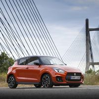 El Suzuki Swift Sport se vuelve mild hybrid y consigue la equiqueta ECO, pero recorta su potencia a 129 CV