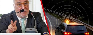 Se viraliza el enfado monumental de un Guardia Civil con la luz V16: el coche llevaba no una, sino dos balizas encendidas que no se veían 