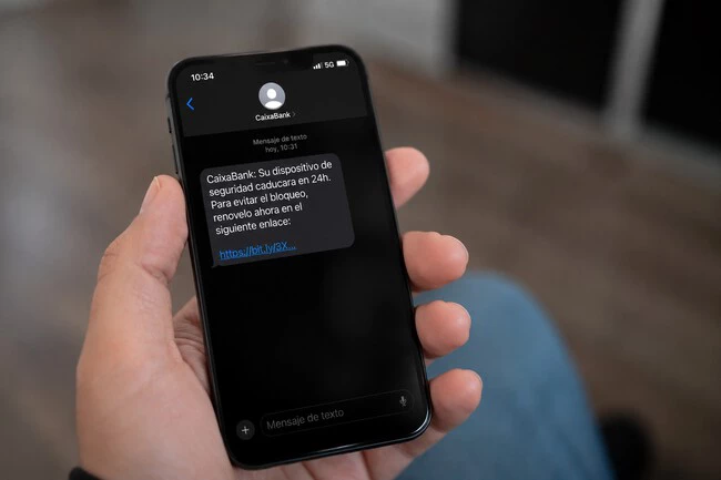SMS fraudulento
