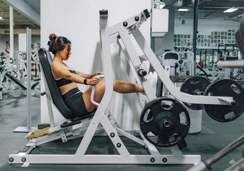 Esta es la mejor máquina para fortalecer piernas en el gimnasio 