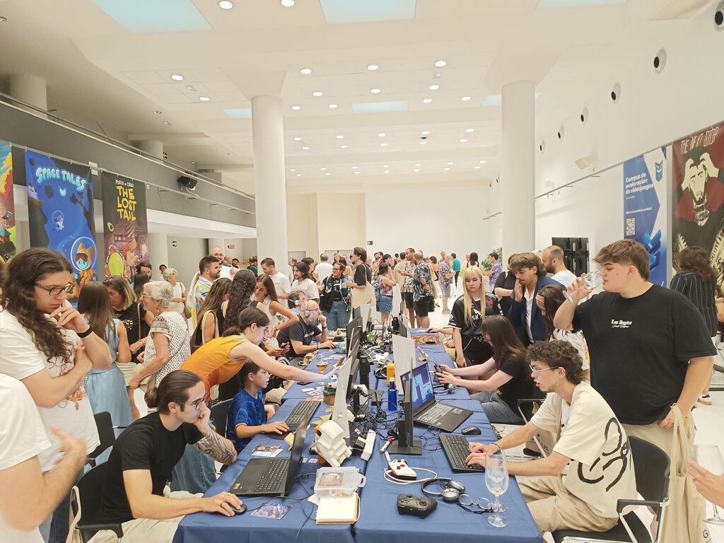 A veces se nos olvida que los videojuegos los siguen haciendo personas. Yo lo recordé este jueves en Vitoria
