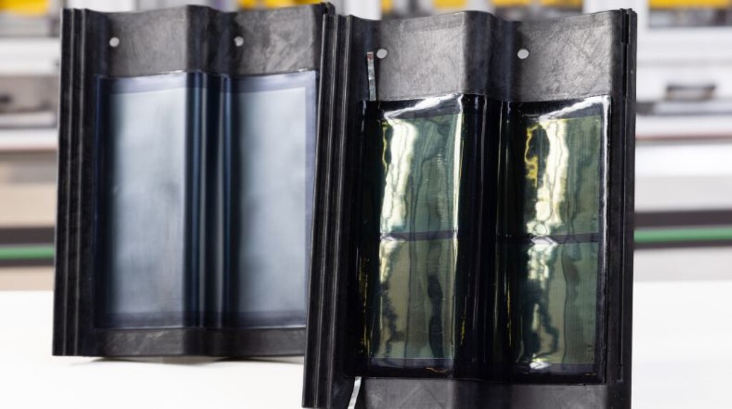 Las placas solares grandes y feas han quedado obsoletas. Han inventado unas flexibles que se adaptan a la forma de las tejas 