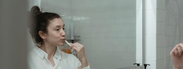 Se você sempre escova os dentes após as refeições, a ciência tem algo a dizer: você está fazendo isso errado