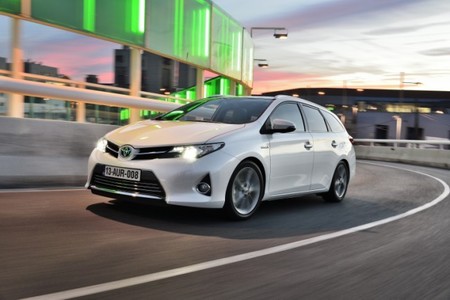 Toyota Auris TS
