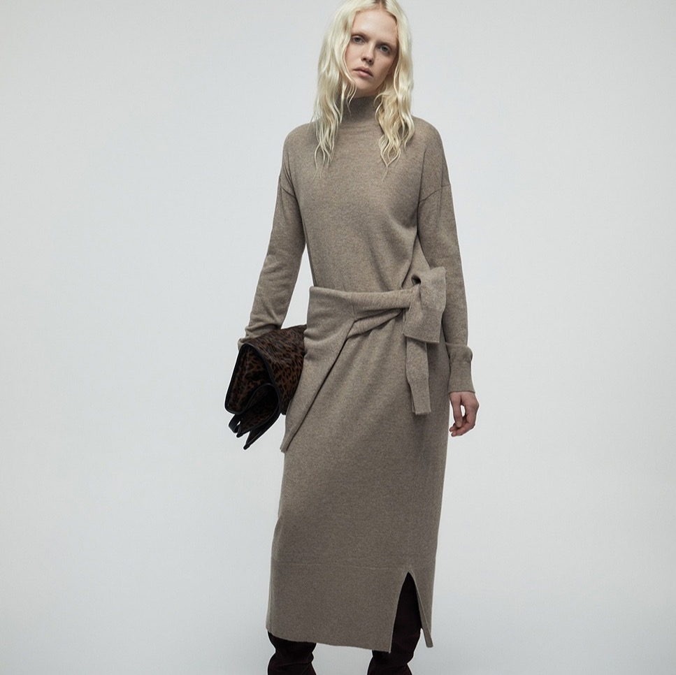 Vestido de punto Sfera